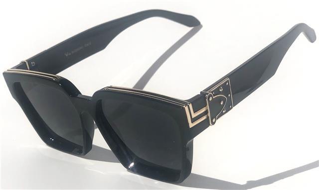VG Designer Square Classic Sunglasses for women VG IMG_9846_be6c6097-1587-479d-b866-307c233ec14f