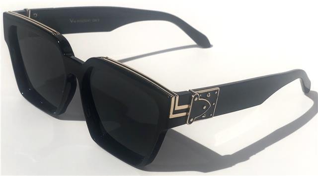 VG Designer Square Classic Sunglasses for women VG IMG_9853_60ca7879-cca9-4b61-9575-be499177bb1e