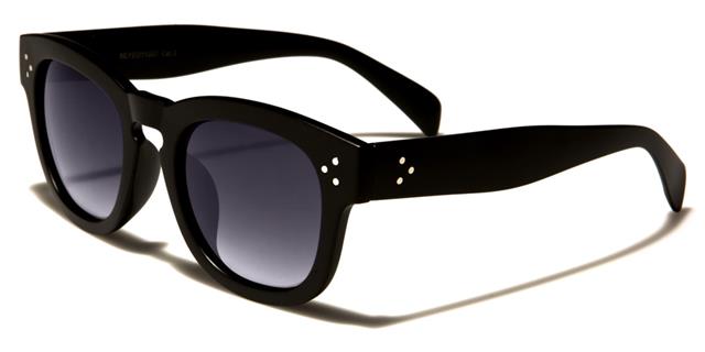 Unisex Designer Black Classic Sunglasses with Key hole Nose Matt Black/Smoke Gradient Lens Eyedentification eyed11007b